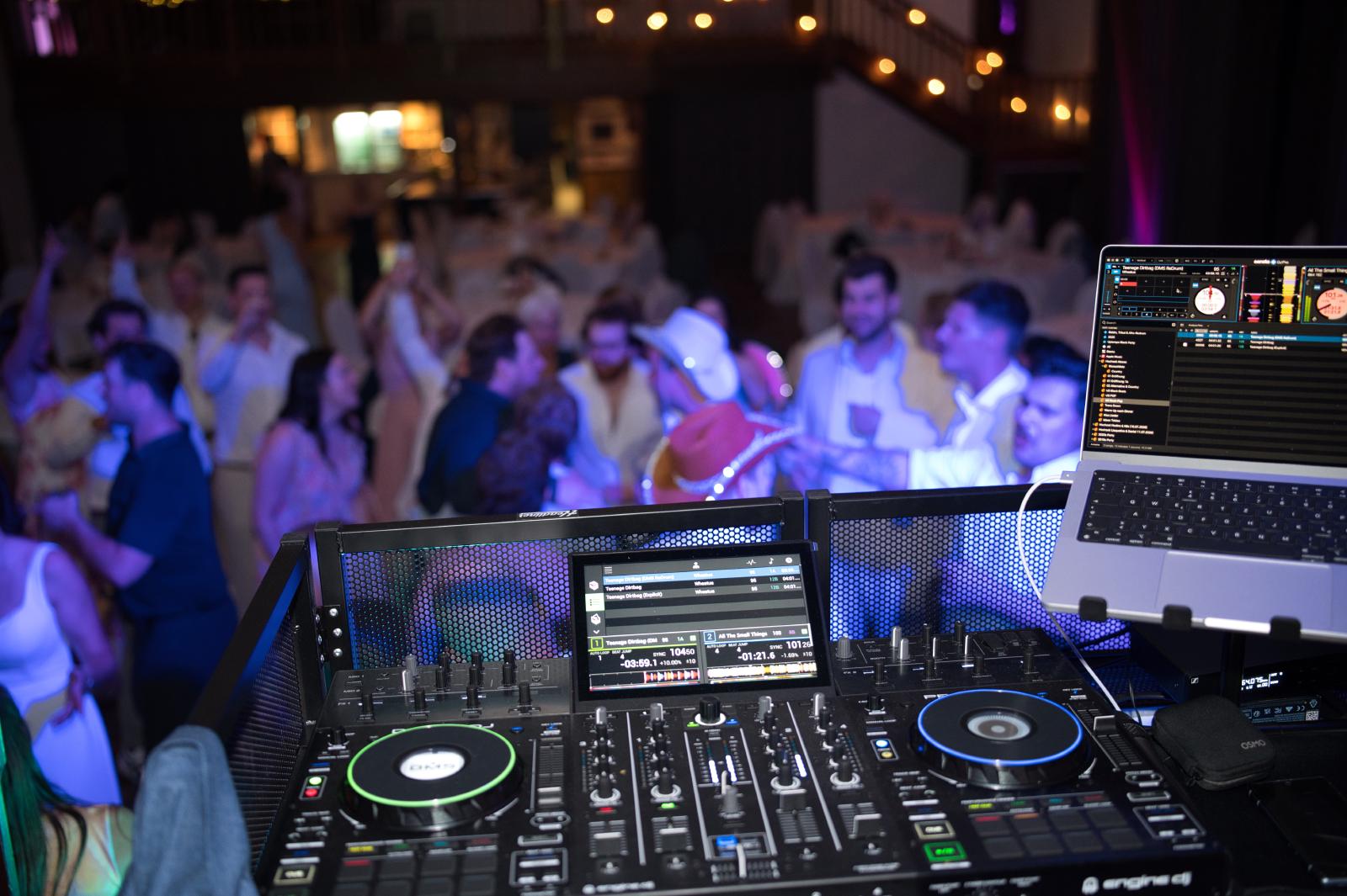 DJ für eine deutsch-kanadische Hochzeit in der Laubenheimer Höhe in Mainz